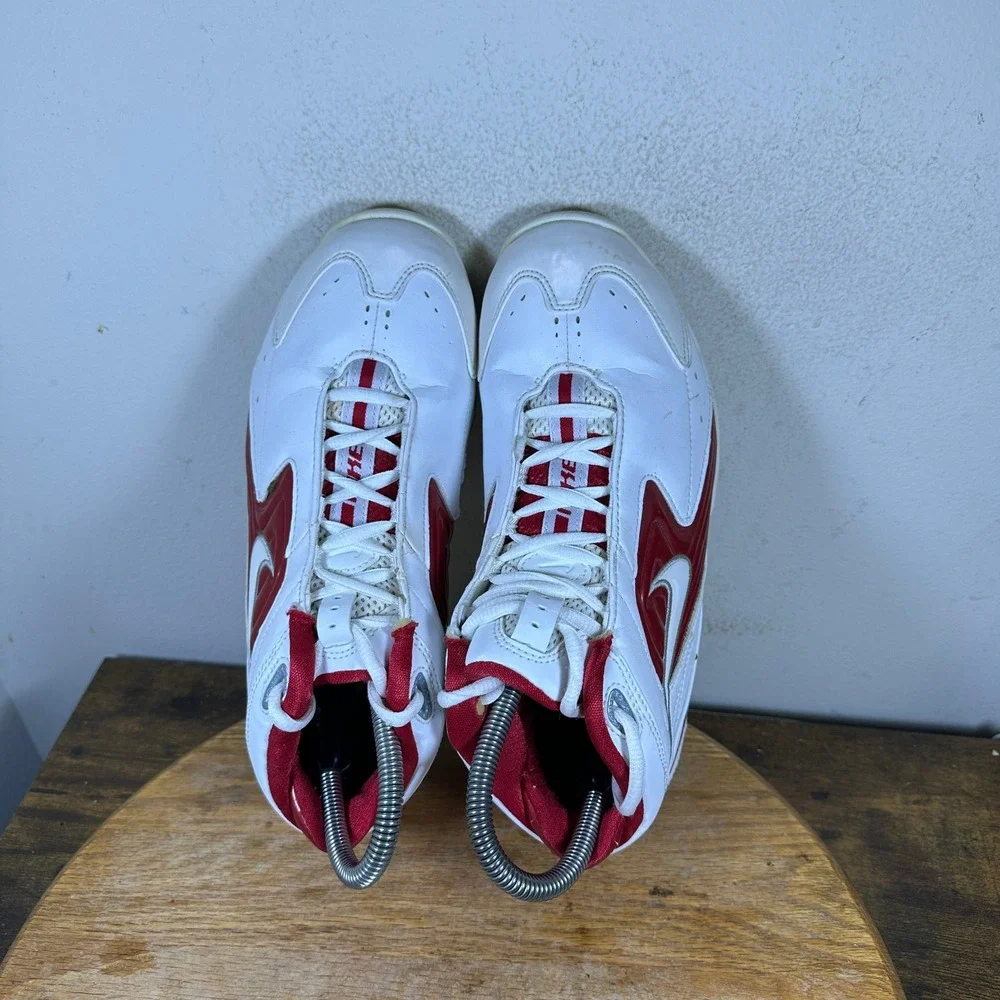 Nike Vintage 2004 White Red Athletic Sneakers 308648-111 Womens 7